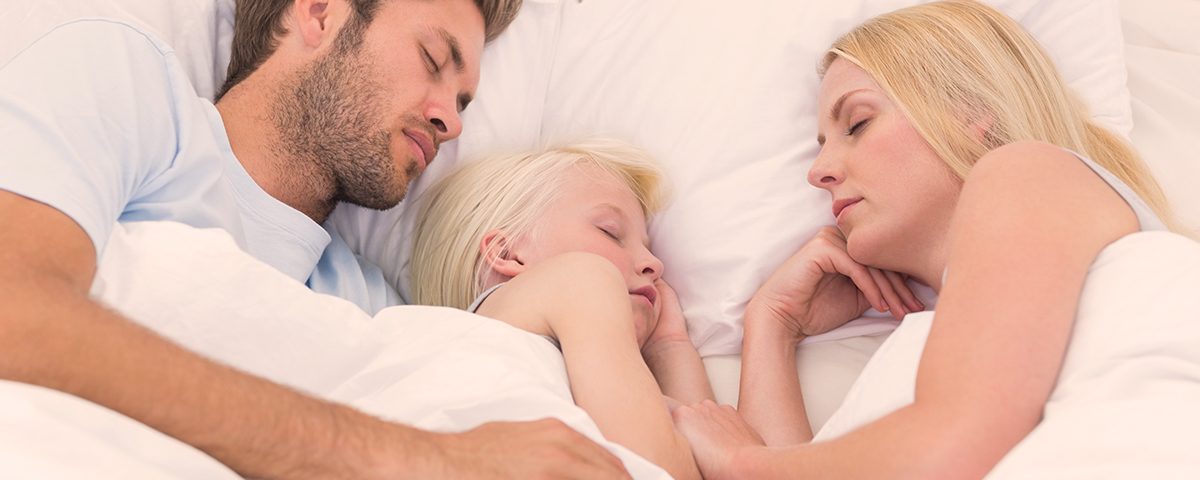 como dormir mejor en familia